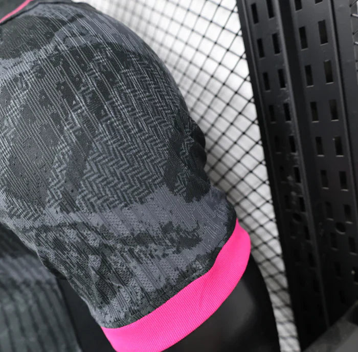 Chelsea "Shadow Edition" Limited Jersey